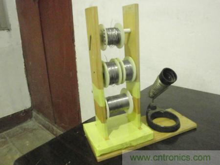 成本幾乎為零，三層錫絲架DIY