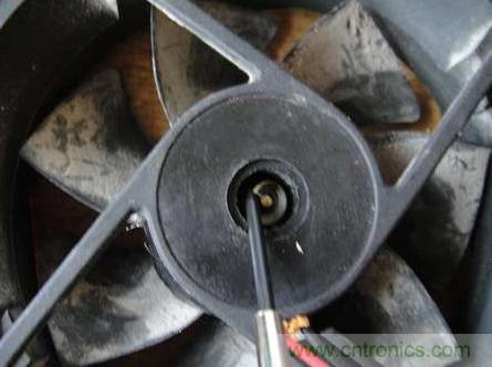 想減少電費嗎？DIY一個迷你風力發電機吧