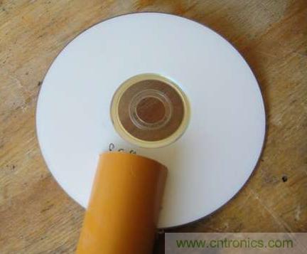 想減少電費嗎？DIY一個迷你風力發電機吧