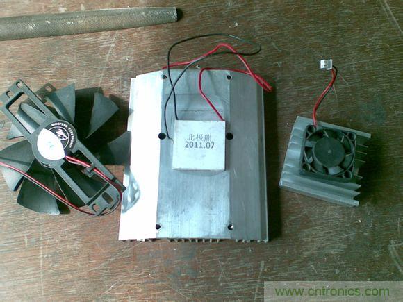 牛人DIY:百元自製車載冰箱