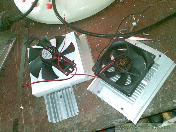 牛人DIY:百元自製車載冰箱