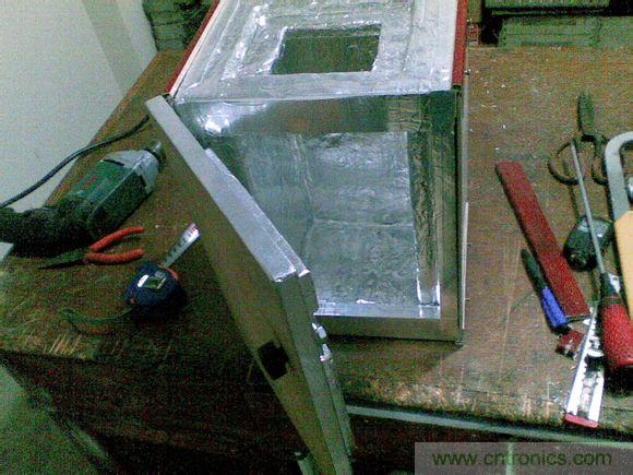 牛人DIY:百元自製車載冰箱