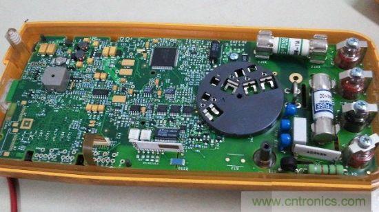 拆萬用表中的的&ldquo;蘋果&rdquo; Fluke 287