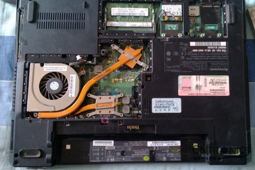 創意DIY：將筆記本大卸八塊做成台式機！