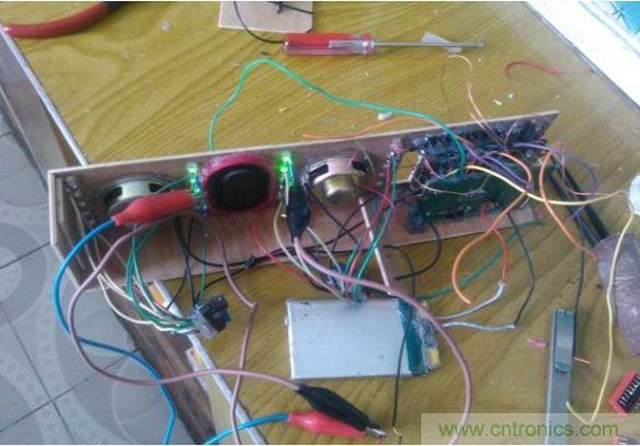 組裝，調試，安裝吸音棉