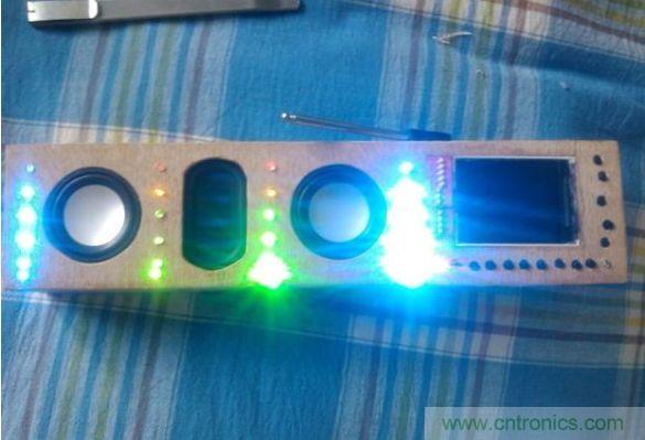 組裝，調試，安裝吸音棉