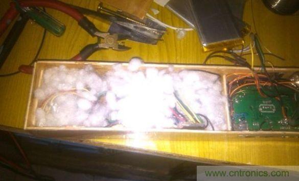 組裝，調試，安裝吸音棉