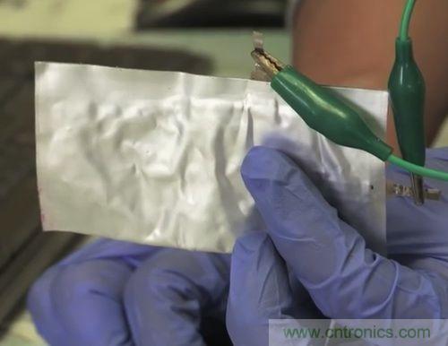 就是這麼任性！柔性電池僅需1秒就充電完畢？