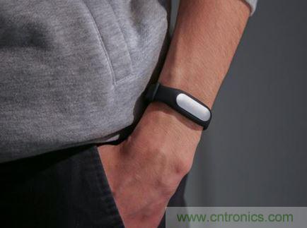 小米手環光感版體驗：便宜實惠，功能尚可