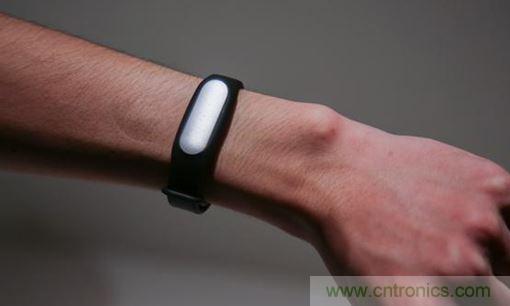 小米手環光感版體驗：便宜實惠，功能尚可