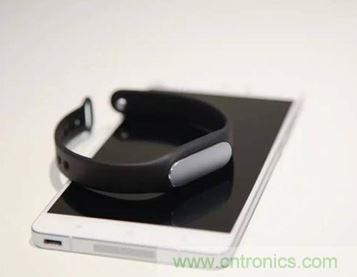 小米手環光感版體驗：便宜實惠，功能尚可