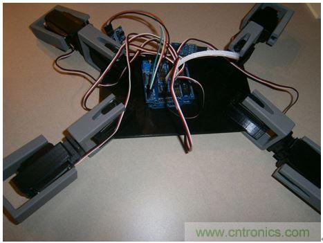 想要DIY一個會打招呼的超萌機器人嗎？猛戳這裏