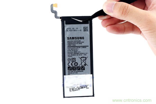 Galaxy Note5拆解，與S係列差距日漸模糊