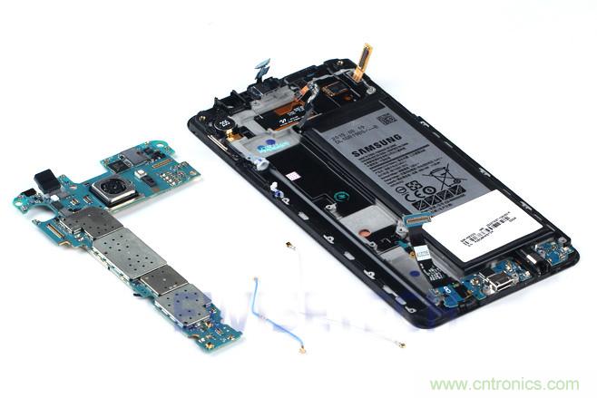 Galaxy Note5拆解，與S係列差距日漸模糊