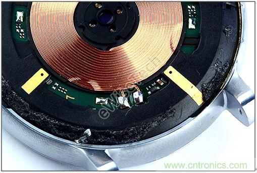 MOTO 360二代智能手表拆解：隻有細節，沒有亮點