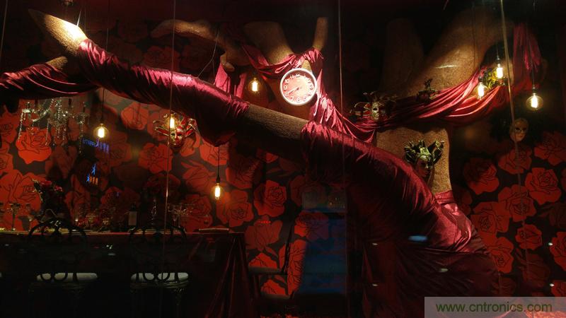 無邊框的 nubia Z9 ，一款既有驚喜，又有驚豔的智能手機