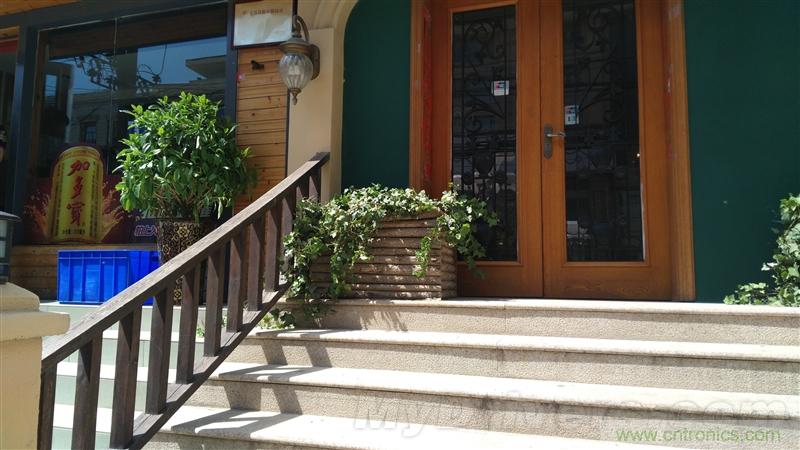 無邊框的 nubia Z9 ，一款既有驚喜，又有驚豔的智能手機