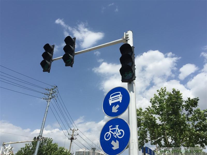 無邊框的 nubia Z9 ，一款既有驚喜，又有驚豔的智能手機