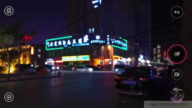 無邊框的 nubia Z9 ，一款既有驚喜，又有驚豔的智能手機