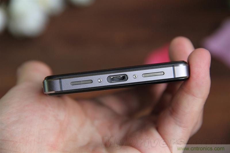 無邊框的 nubia Z9 ，一款既有驚喜，又有驚豔的智能手機