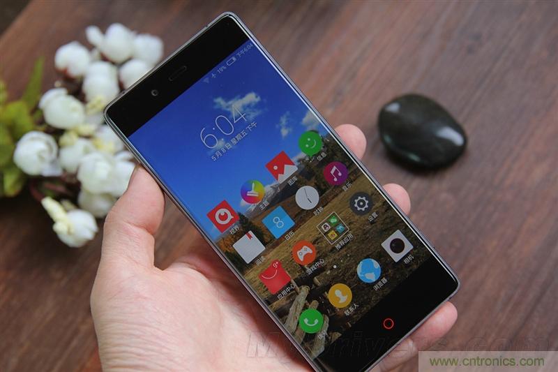 無邊框的 nubia Z9 ，一款既有驚喜，又有驚豔的智能手機