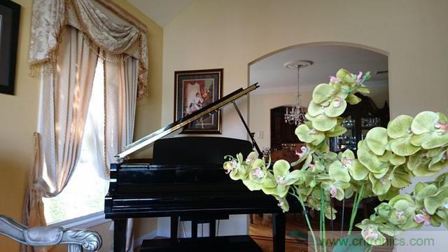 傳奇索尼，憑借Sony Xperia Z5能否在移動市場奪得一席之地？