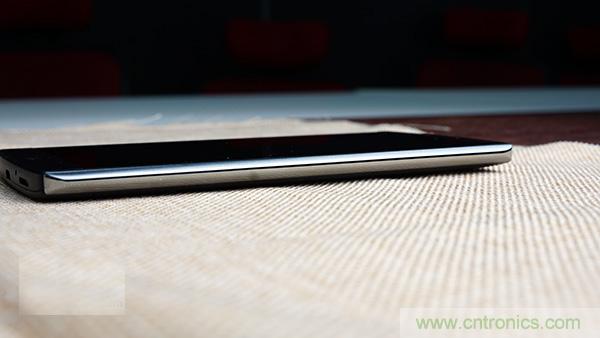 業界良心 LG V10 評測:剛毅、冷峻，不失人性化