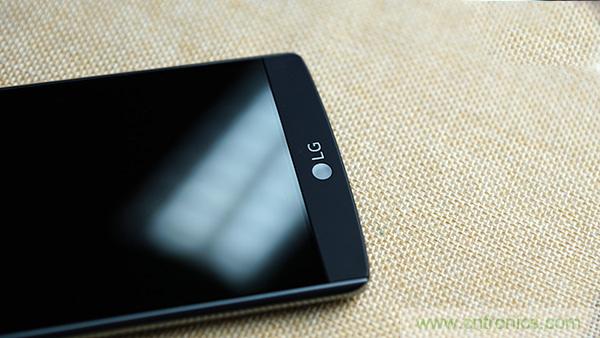 業界良心 LG V10 評測:剛毅、冷峻，不失人性化