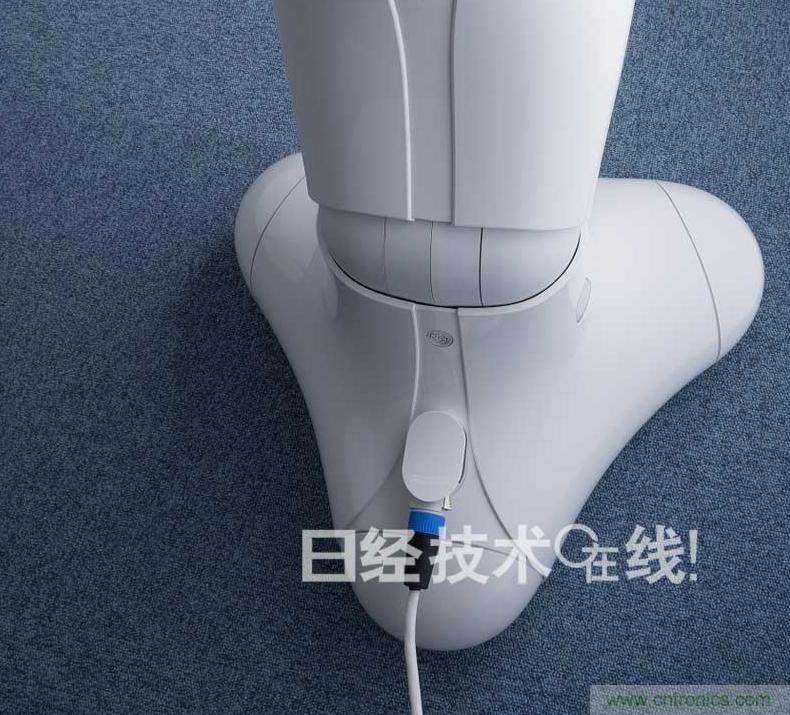 拆解筆記本不過癮，那就來拆拆日本情感機器人吧！