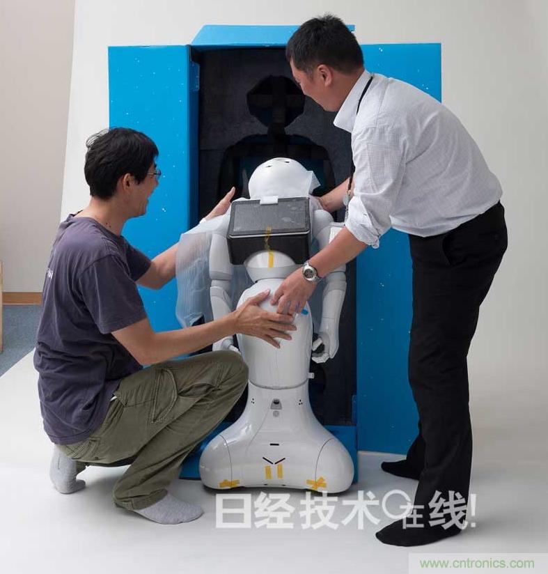 拆解筆記本不過癮，那就來拆拆日本情感機器人吧！