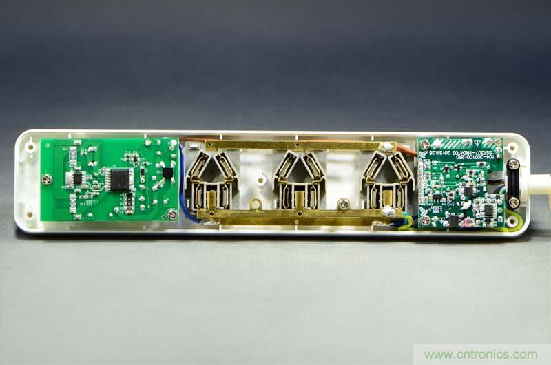 航嘉智能插線板拆解評測：看老牌機電如何&rdquo;秒殺&ldquo;後起之秀