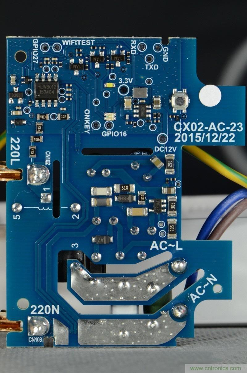做工怒讚 神秘芯片！小米智能插線板拆解、評測