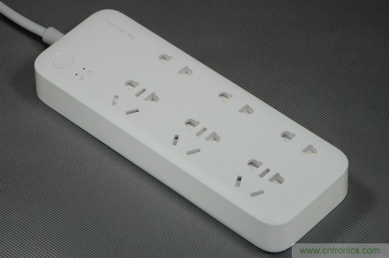 做工怒讚 神秘芯片！小米智能插線板拆解、評測