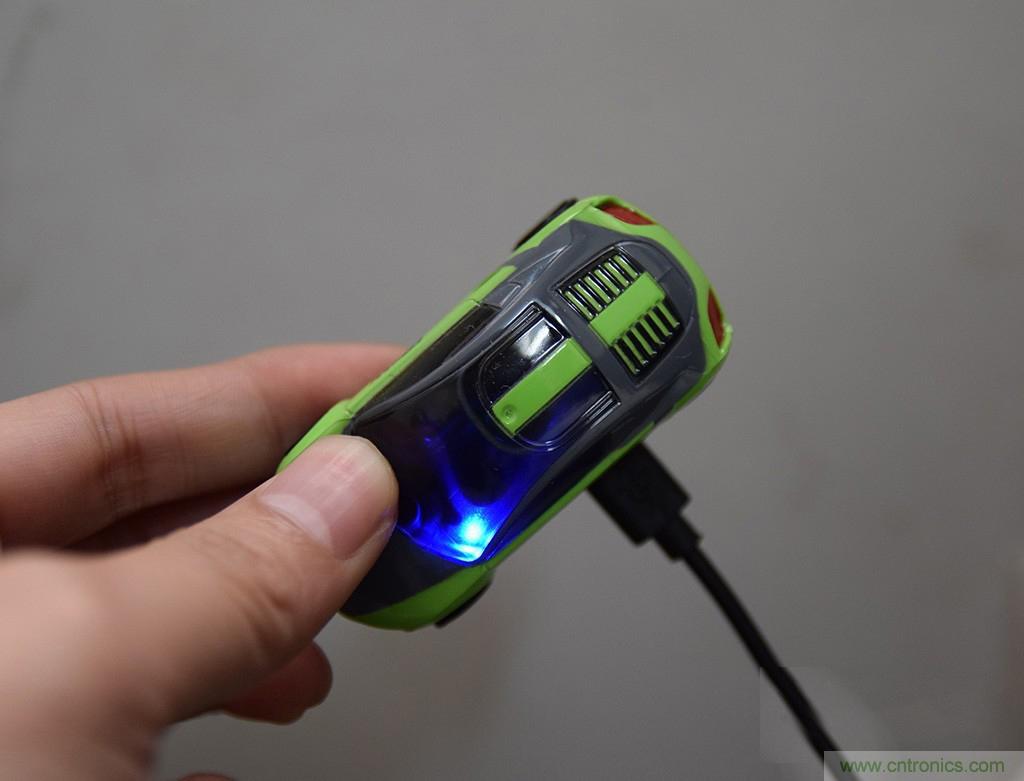 虛擬與現實相結合的飛車遊戲，讓你體驗速度與激情的碰撞！