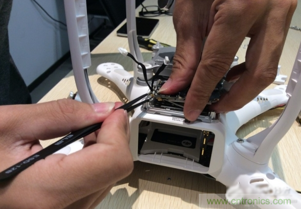 真飛機拆不著，那就來拆拆無人機&ldquo;鼻祖&rdquo;大疆吧！