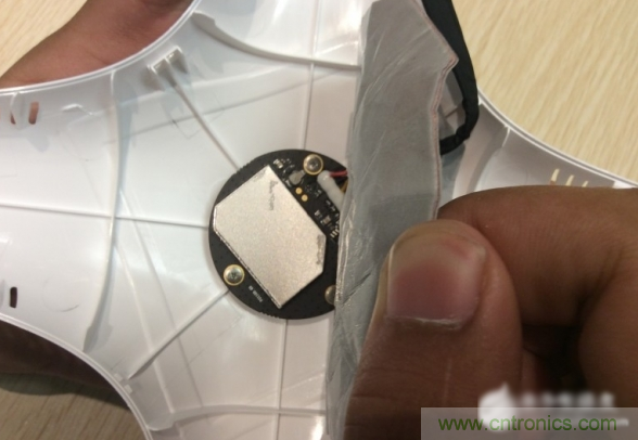 真飛機拆不著，那就來拆拆無人機&ldquo;鼻祖&rdquo;大疆吧！