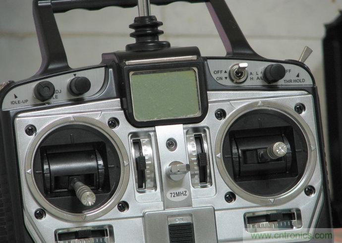 無人機 DIY 製作全過程，酷得不要不要的！