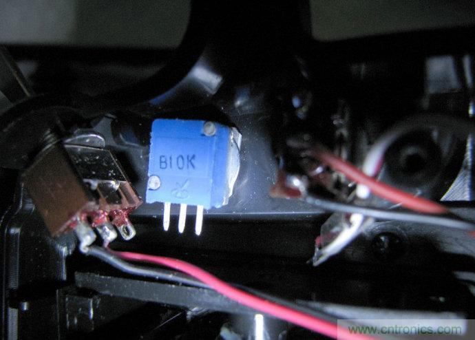 無人機 DIY 製作全過程，酷得不要不要的！