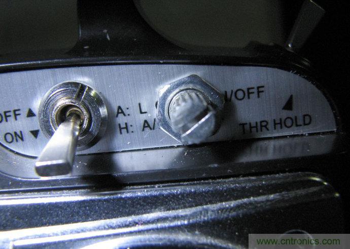 無人機 DIY 製作全過程，酷得不要不要的！