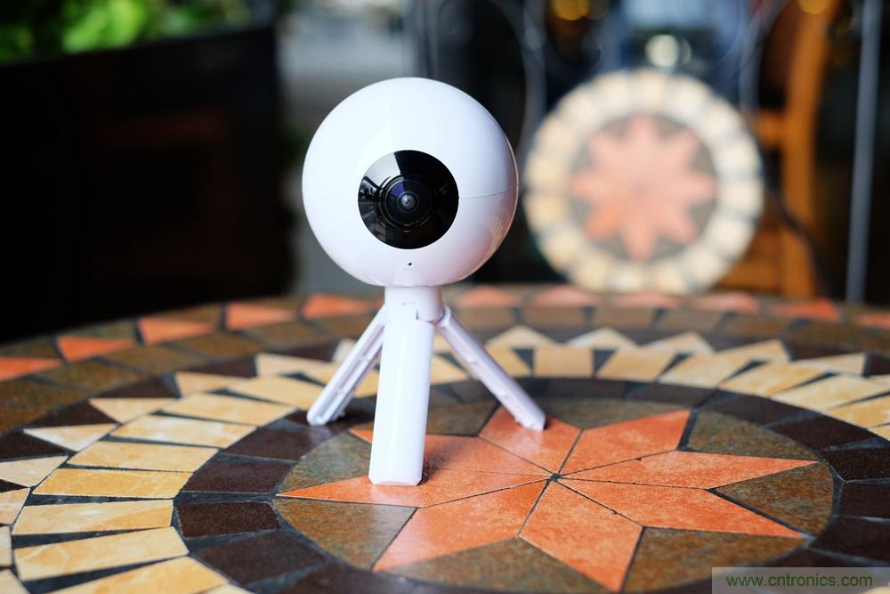 造型神似BB8，讓照片翻滾起來&mdash;&mdash;暴風魔眼