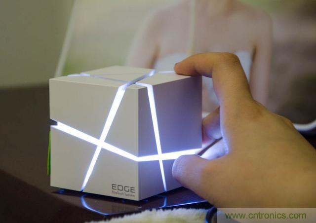 洛斐創意藍牙音箱，光與建築點綴生活