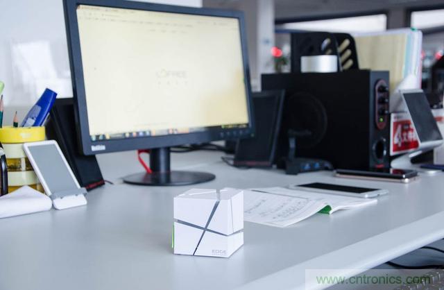 洛斐創意藍牙音箱，光與建築點綴生活