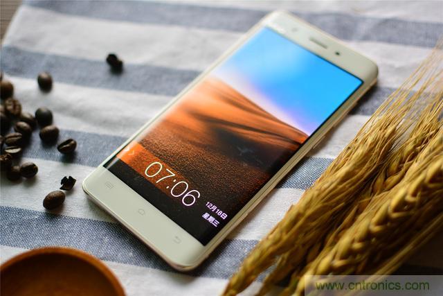 國產手機新標杆-vivo Xplay5全麵測評