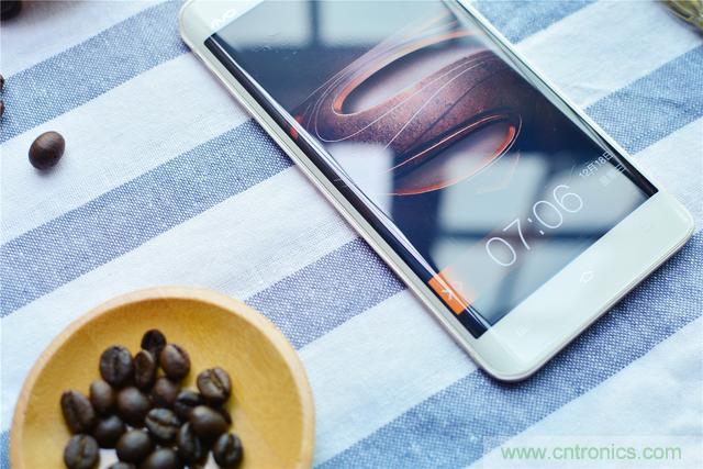 國產手機新標杆-vivo Xplay5全麵測評