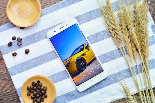 國產手機新標杆-vivo Xplay5全麵測評