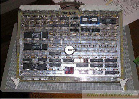 世界超強完美DIY 電子奇才五年全手工製作CPU