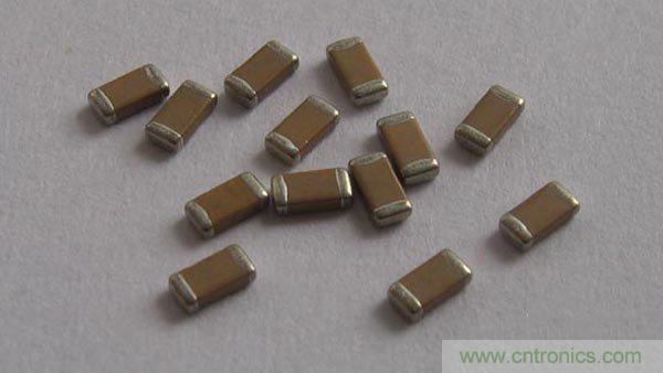 在電源電路和信號電路中電容有何用處？