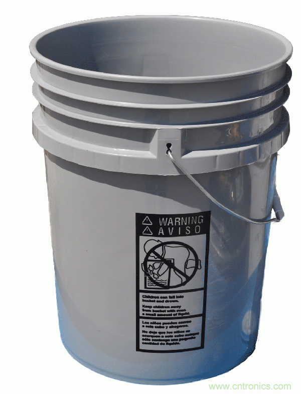 藝術源於生活，用生活中的物件也能製作磁流體