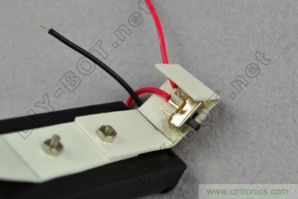 買不起就自己DIY一個四驅車&ldquo;速行者&rdquo;