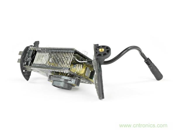 從電池到傳感器，完整拆解小米智能自行車